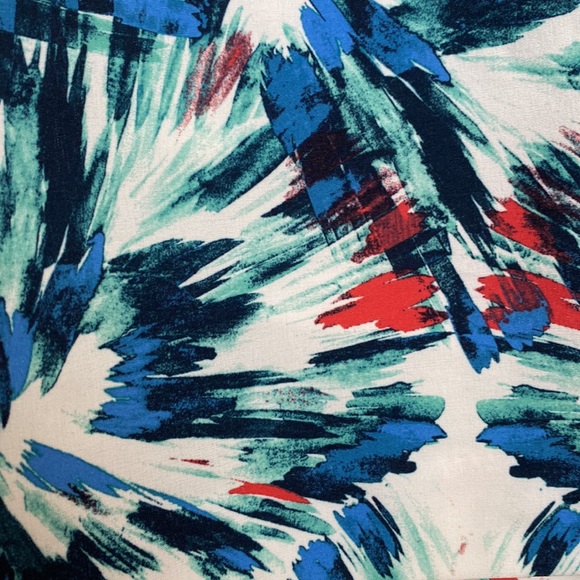 NWT Izod Golf Skort Women SZ 12 Blue Red White Abstract Geo Sporty Stretch Skirt - Picture 4 of 14